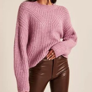 Abercrombie & Fitch Women’s Fluffy Crew Sweater in Pink Size Small